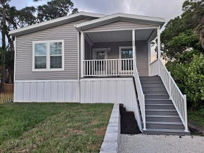 Modern manufactured home exterior